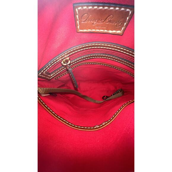 Dooney & Bourke Lizard Embossed Letter Carrier Crossbody bag black A390024 - Picture 8 of 9